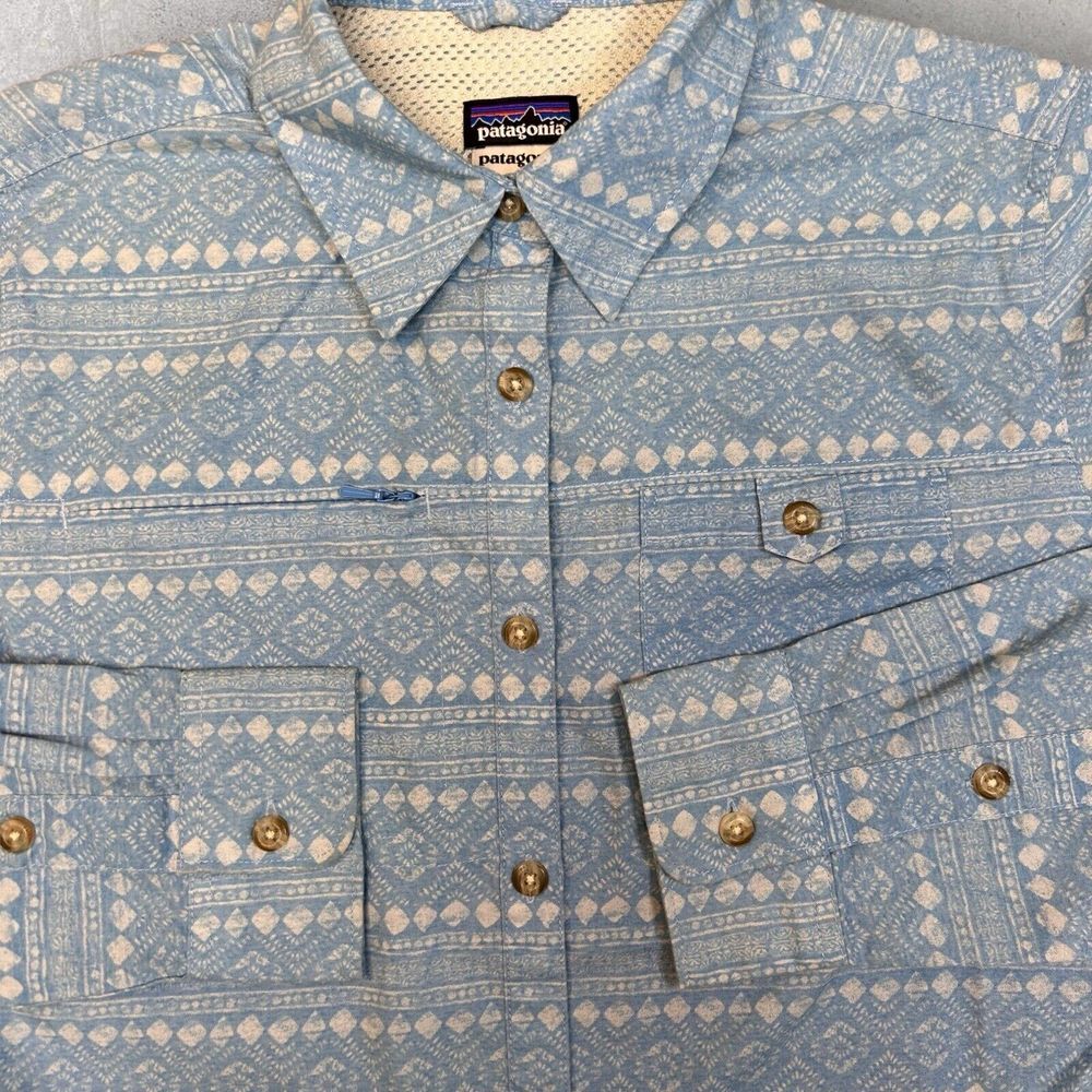 Patagonia Women's Blue Oversized XS‎ Long Sleeve Button Up Down Shirt Geometric